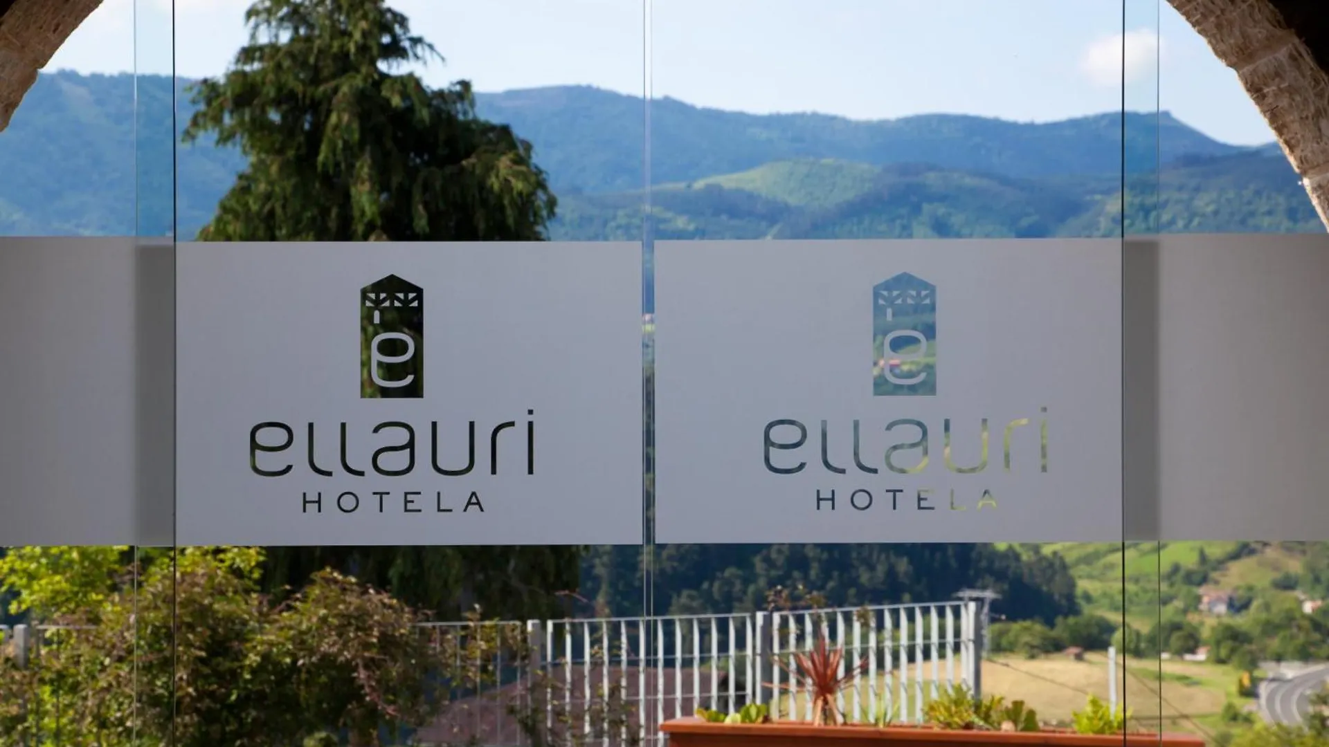 Ellauri Hotel - Adults Only Zeanuri