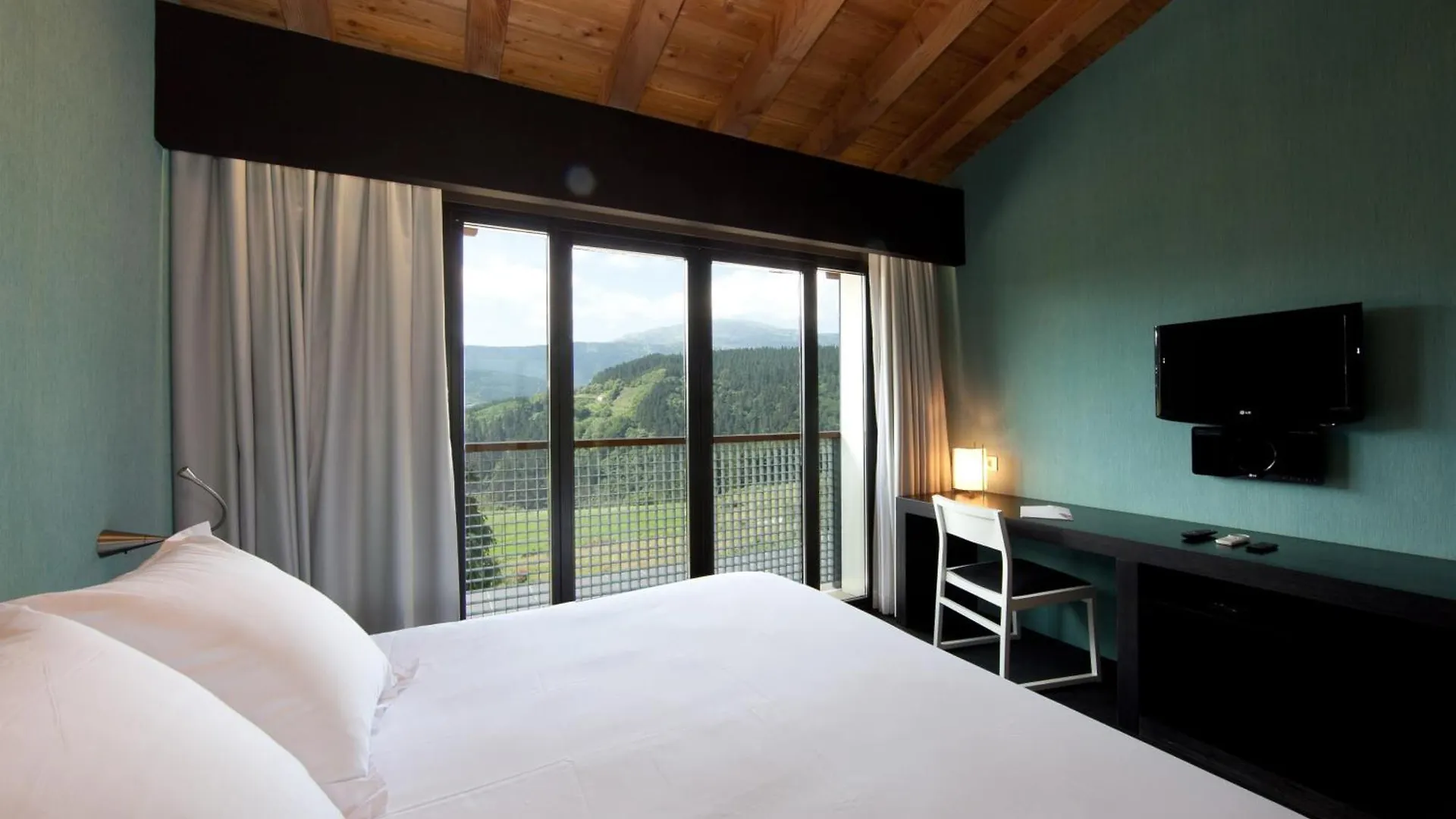 **  Ellauri Hotel - Adults Only Zeanuri España