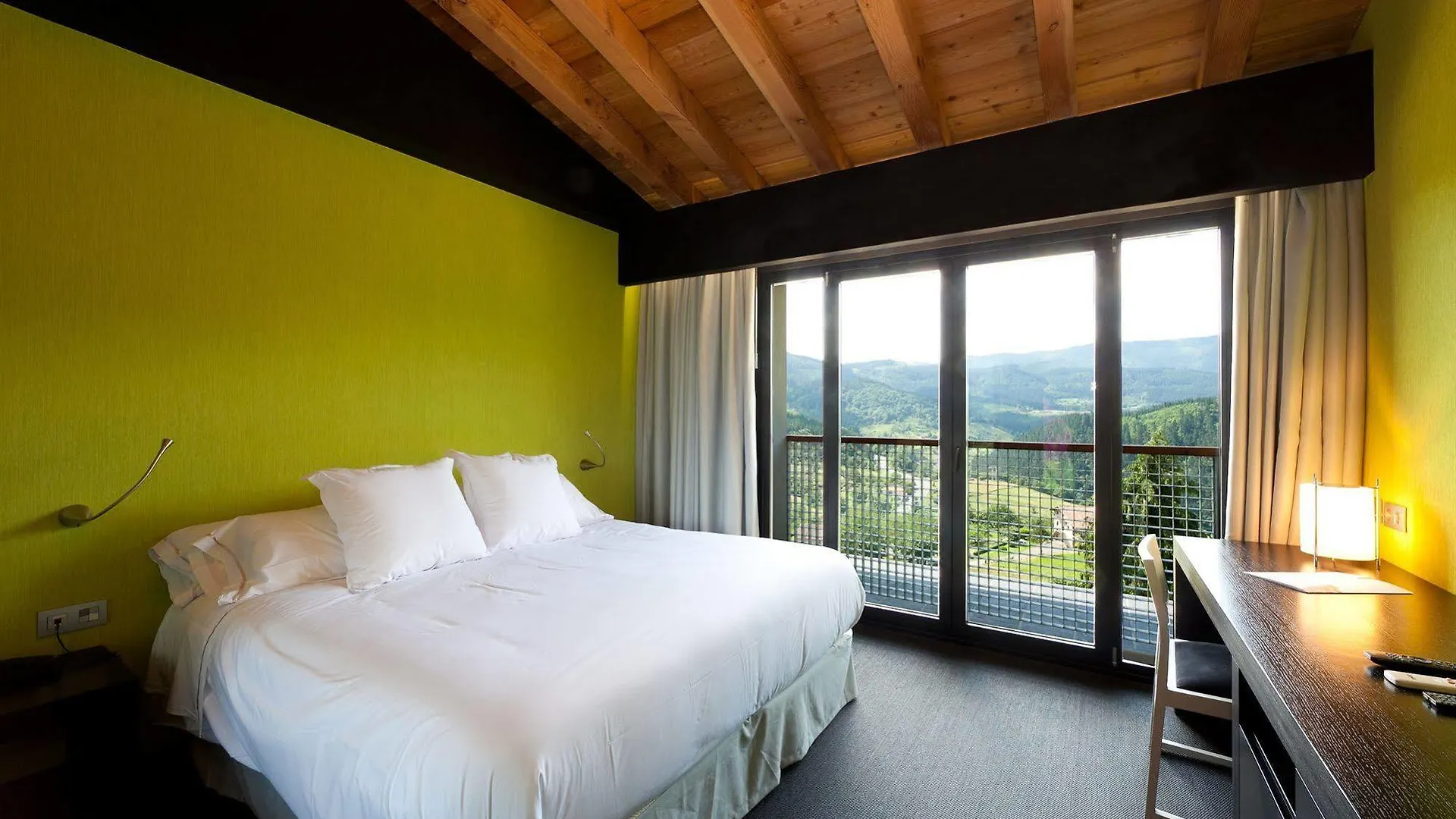 Ellauri Hotel - Adults Only Zeanuri